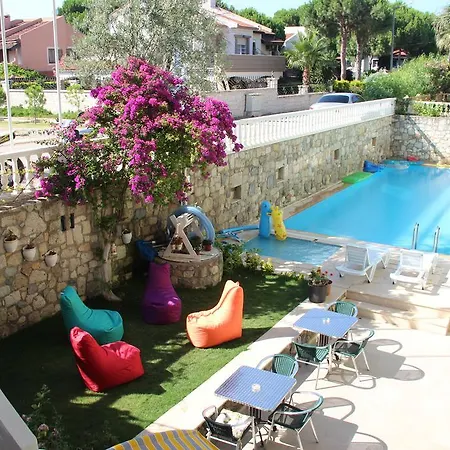 ホテル Kabasakal Çeşme