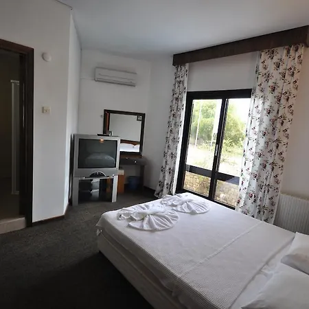 ホテル Kabasakal Çeşme